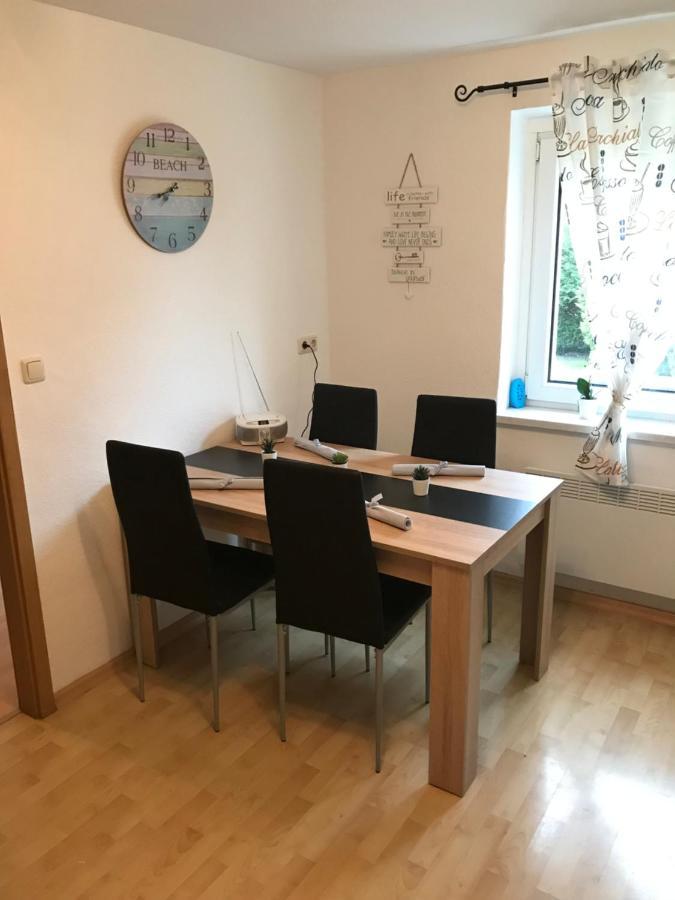 Ferienwohnung Zum Pinguin II Grunewald エクステリア 写真